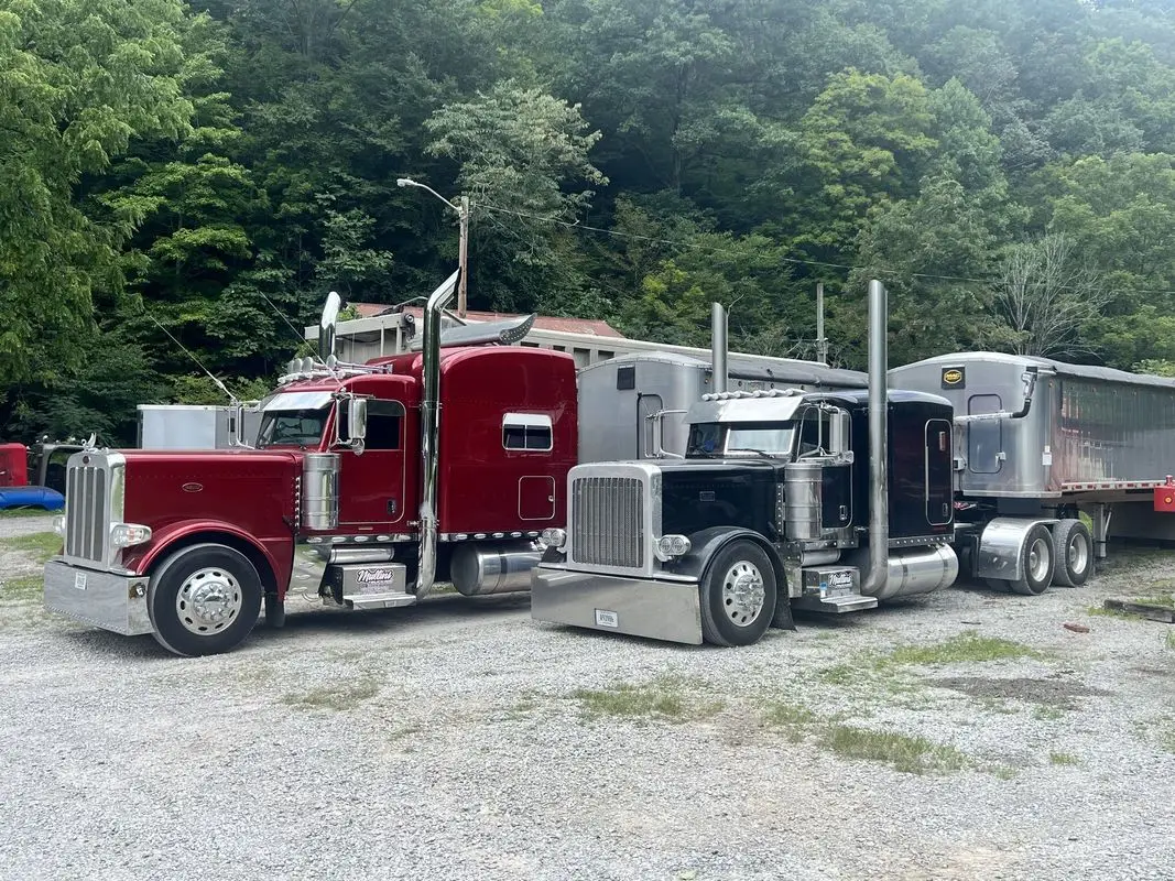 Mullins Trucking gallery image 6