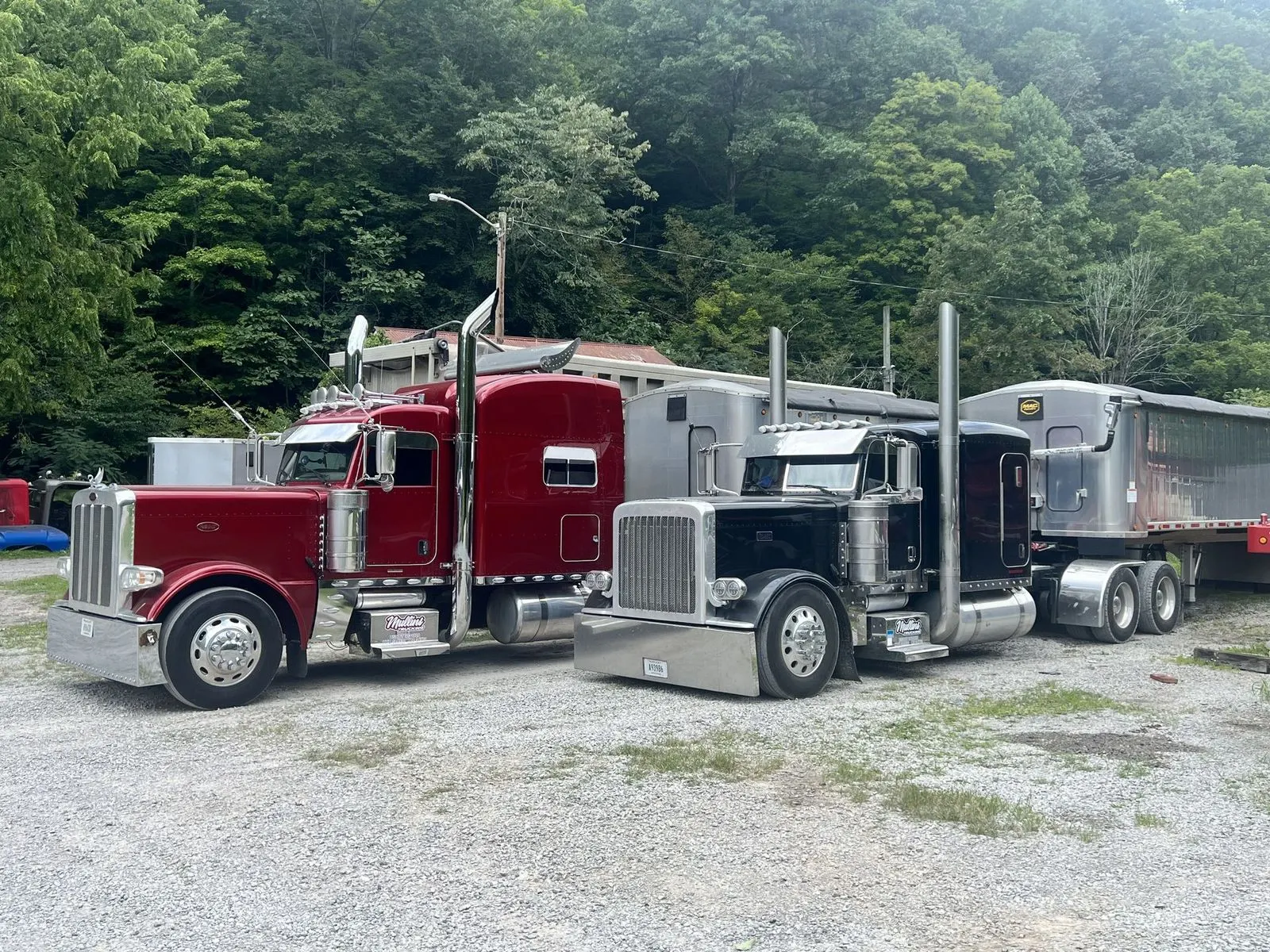 Mullins Trucking flatbed hauling freight