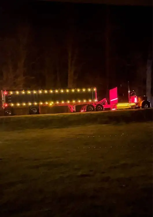 Mullins Trucking gallery image 5