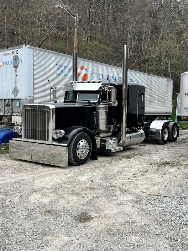 Mullins Trucking gallery image 13