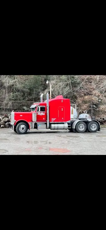 Mullins Trucking gallery image 21