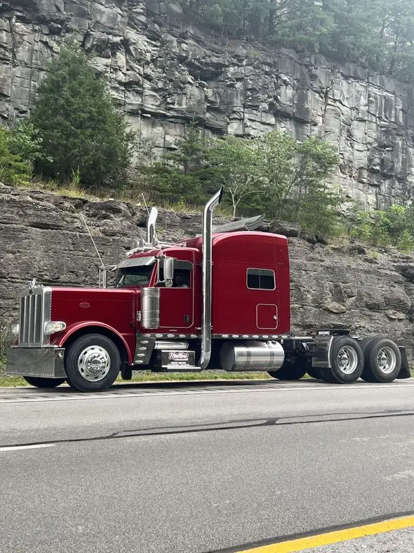 Mullins Trucking gallery image 12