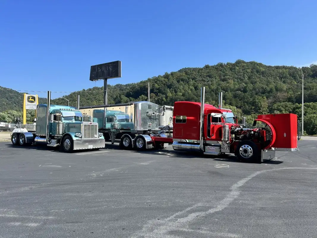 Mullins Trucking gallery image 14