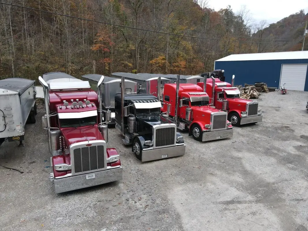 Mullins Trucking gallery image 27