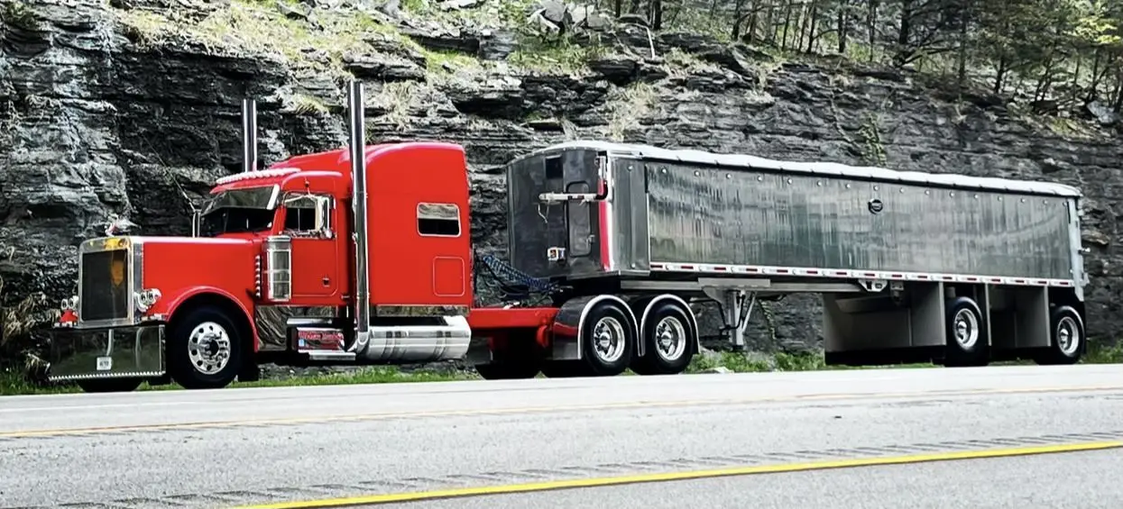 Mullins Trucking gallery image 11
